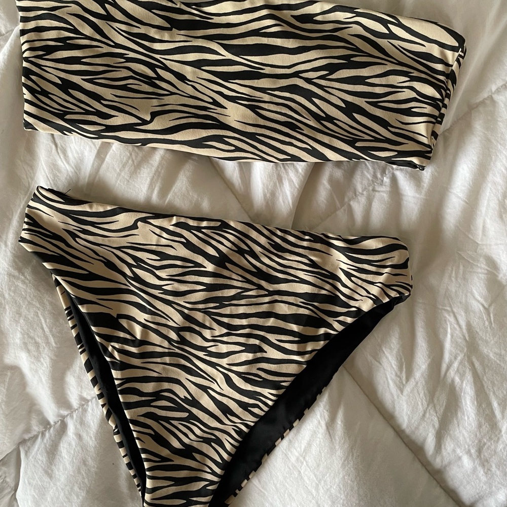 Kylie & Kendall bikini set M/S